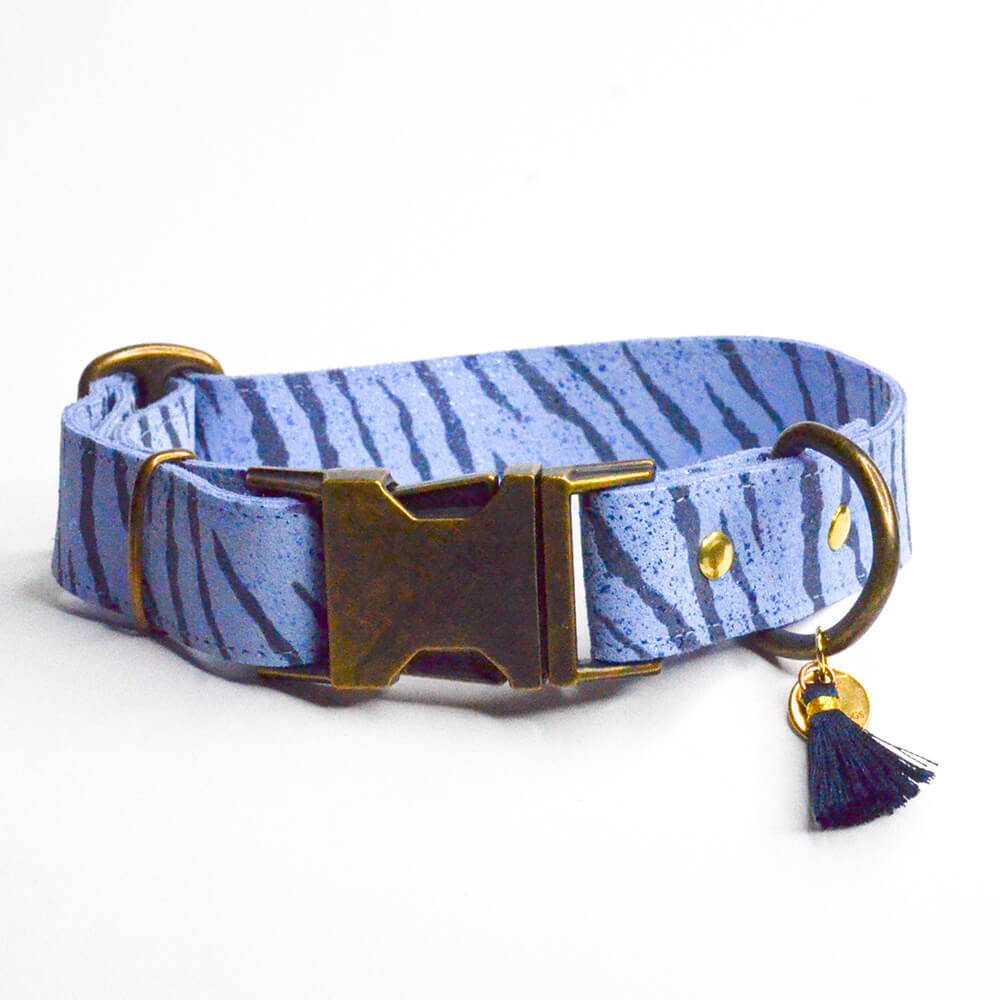 Terrain D.O.G. Leder-Hundehalsband – Mit Mittigem Ring, Aus Robustem Geschirrleder, Aluminium-Schnalle