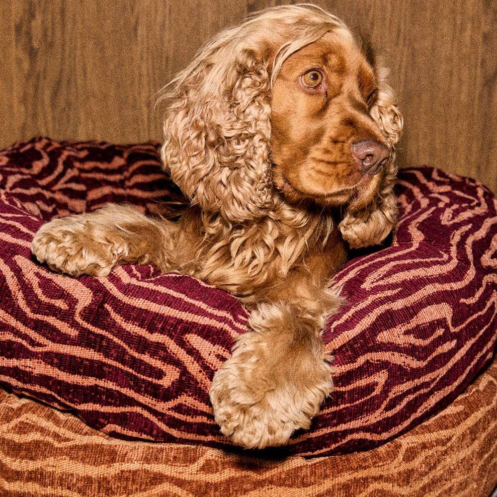 DOGGUO - Ethnic ronde hondenmand - Bordeaux/Peach