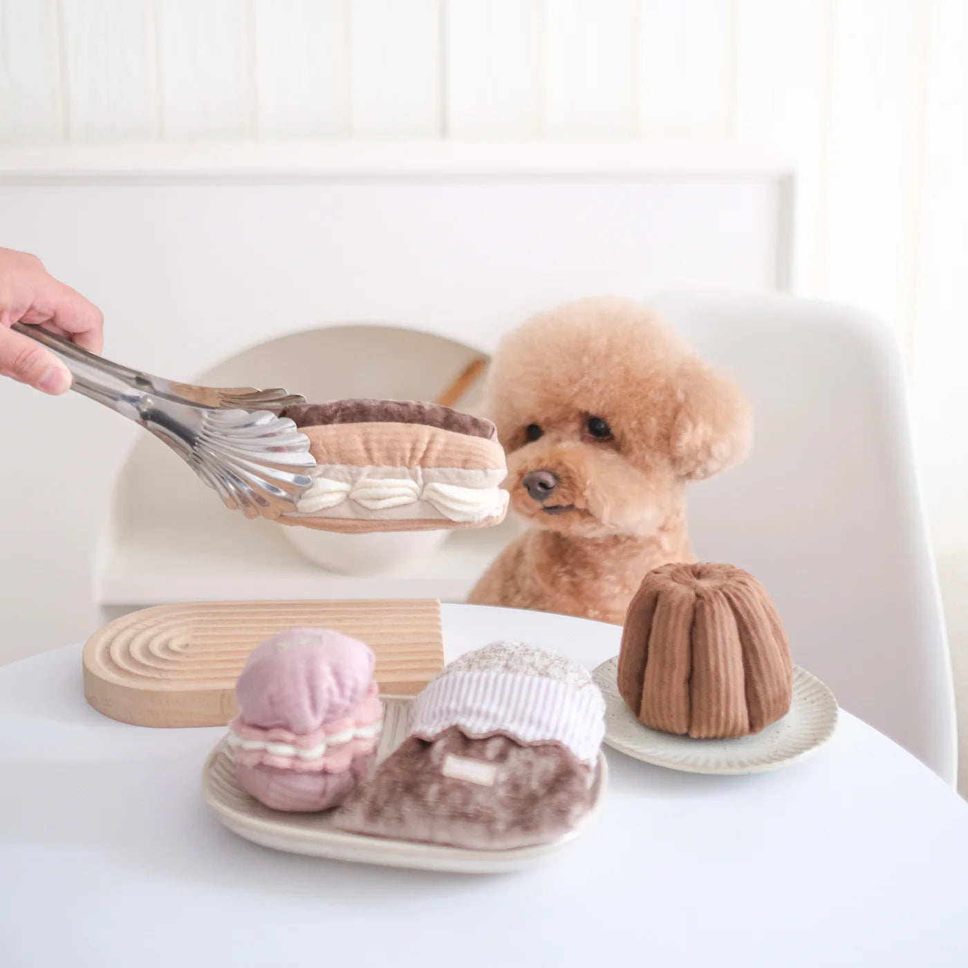Lambwolf Collective - Eclair (15 cm)