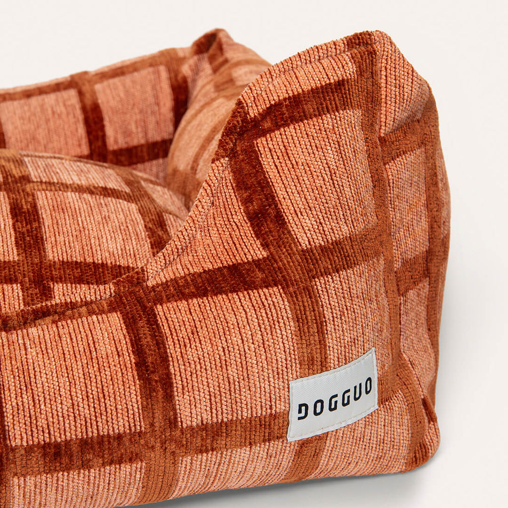 DOGGUO - Check sofa hondenmand - Mokka/Bruin