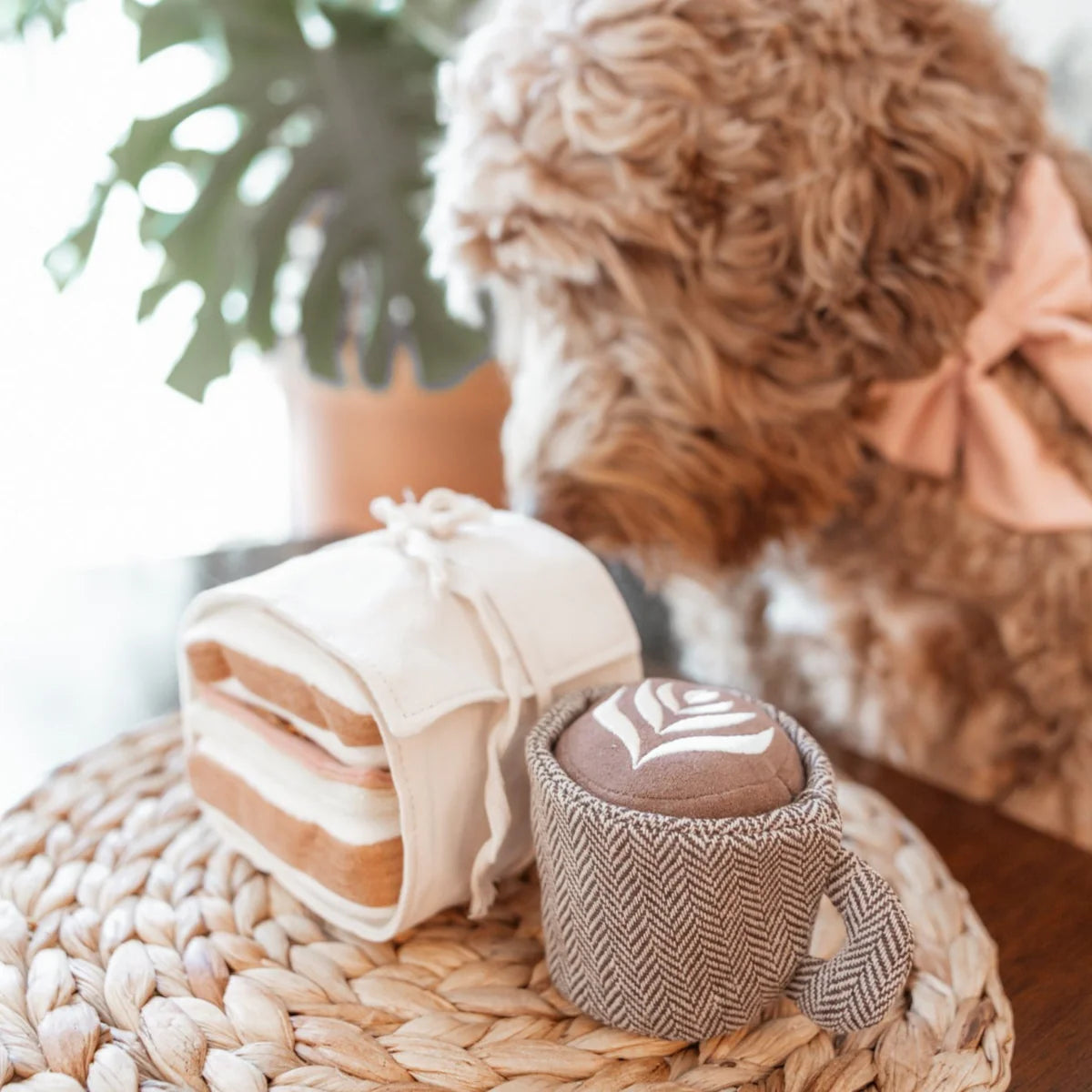 Lambwolf Collective - LATTE POP (10 cm)